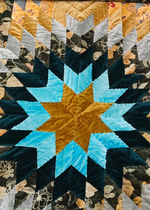 Star Velvet Patch Quilt Bottle Green